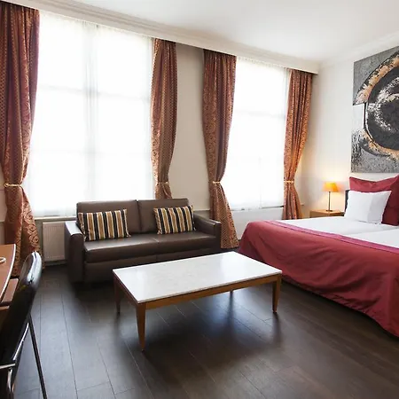 Grand Museum Hotel, Bw Signature Collection 4*