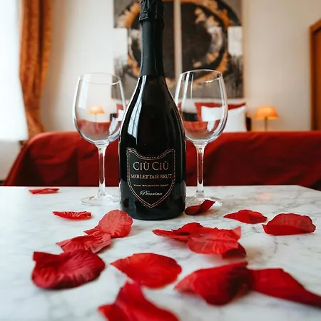 Grand Museum Hotel, Bw Signature Collection