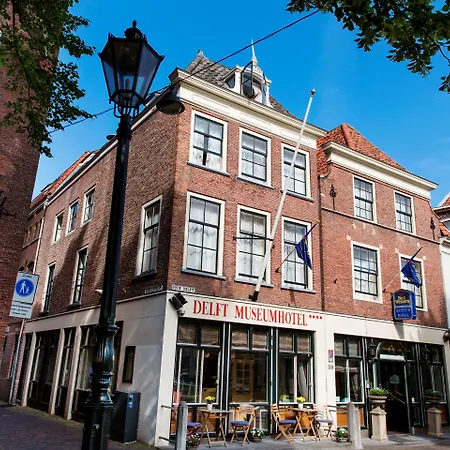 Grand Museum Hotel, Bw Signature Collection Hotel 4*