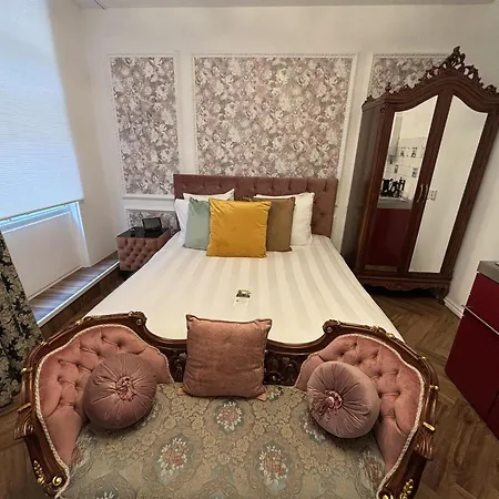 Szálloda Grand Museum Hotel, Bw Signature Collection 4*