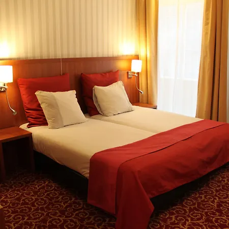 Grand Museum Hotel, Bw Signature Collection Hotel 4*