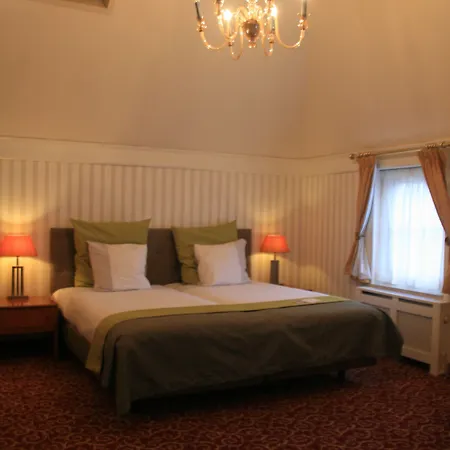 Grand Museum Hotel, Bw Signature Collection