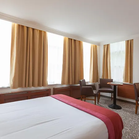 Szálloda Grand Museum Hotel, Bw Signature Collection