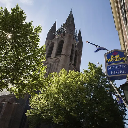 Grand Museum Hotel, Bw Signature Collection