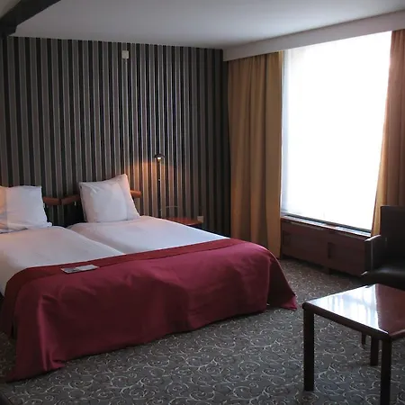 Grand Museum Hotel, Bw Signature Collection
