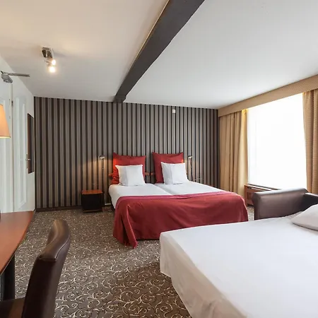 Grand Museum Hotel, Bw Signature Collection Hotel 4*