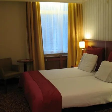 Grand Museum Hotel, Bw Signature Collection