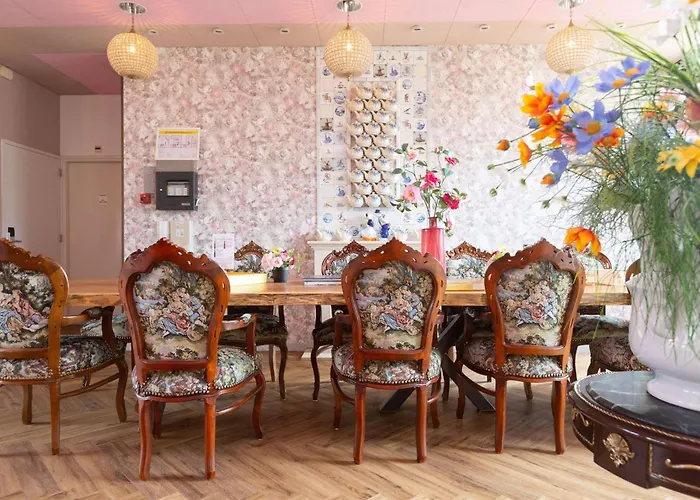 Grand Museum Hotel, Bw Signature Collection Hotel