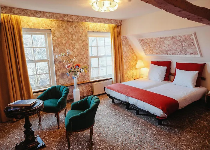 Grand Museum Hotel, Bw Signature Collection Hotel 4*