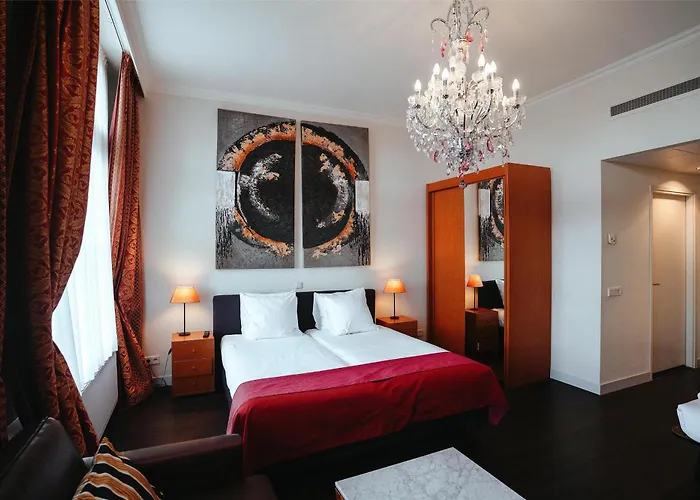 Grand Museum Hotel, Bw Signature Collection Hotel