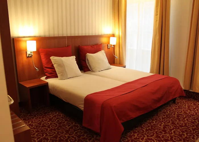 Grand Museum Hotel, Bw Signature Collection Hotel 4*