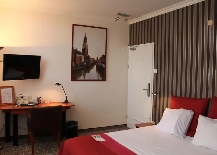 Grand Museum Hotel, Bw Signature Collection