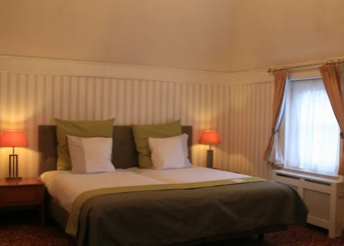 Grand Museum Hotel, Bw Signature Collection