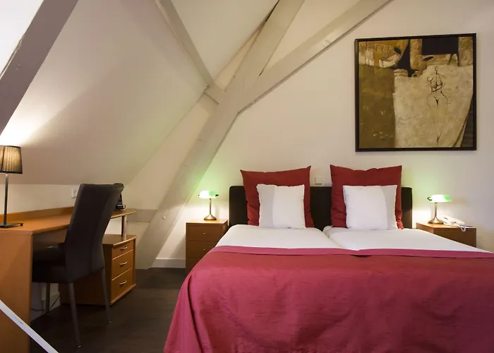 Grand Museum Hotel, Bw Signature Collection 4* Delft