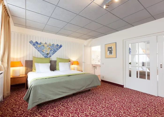 Grand Museum Hotel, Bw Signature Collection 4* Delft