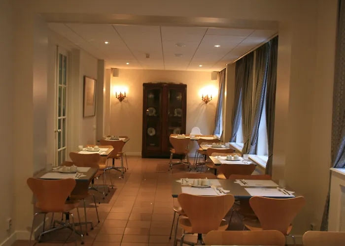 Grand Museum Hotel, Bw Signature Collection Hotell 4*