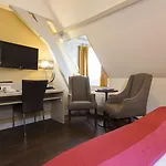Grand Museum Hotel, Bw Signature Collection Hotel Delft