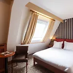 Grand Museum Hotel, Bw Signature Collection 4*