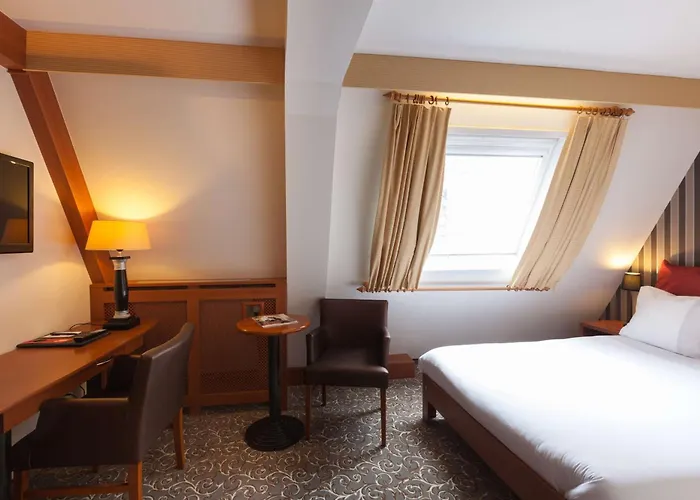 酒店 Grand Museum Hotel, Bw Signature Collection 4*